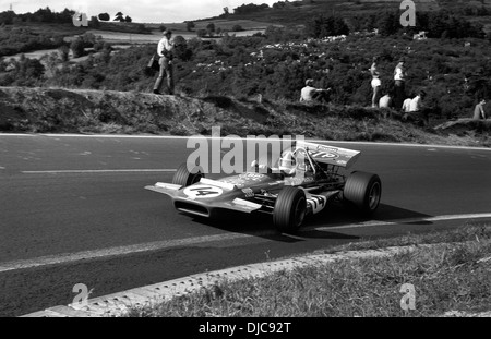 Chris Amon in einem März 701 in Clermont-Ferrand, beendete 2. Platz in der französischen GP Frankreich 5. Juli 1970. Stockfoto