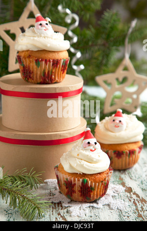 Weihnachts-Muffins Stockfoto