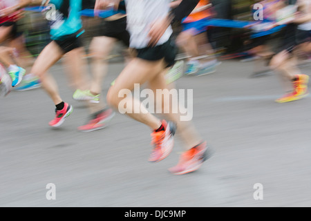 Bewegungsunschärfe Marathonläufer Stockfoto