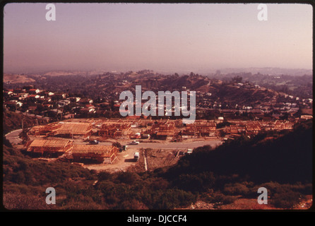 NEUE WOHNUNGEN IM BAU MULHOLLAND DRIVE IN DEN SANTA MONICA MOUNTAINS AM WESTLICHEN RAND VON LOS ANGELES 550 Stockfoto