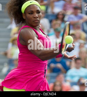 Serena Williams uns Open 2012 Frauen Match - Maria-Jose Martinez Sanchez gegen Serena Williams, statt im USTA Billie Jean King National Tennis Center. Williams besiegt Martinez Sanchez 6-2 6-4 New York City, USA - 30.08.12 Stockfoto