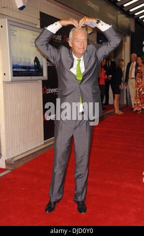 Jon Snow Prominente besuchen die Premiere von "Shadow Dancer" am Haymarket Cineworld, London, UK, 13.08.2012 Stockfoto