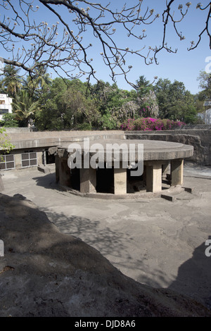 Blick von Süd-Ost. Ca. 8. Jahrhundert n. Chr. Pataleshwar Fels gehauenen Tempel, Jangli Maharaj Straße Pune Maharshtra. Stockfoto