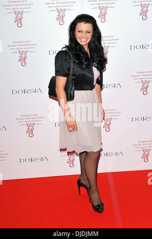 Karen Hardy, an die erste Spendenaktion zugunsten von Gabrielles Angel Foundation for Cancer Research an der Battersea Power Station London, England - 07.06.12 Stockfoto