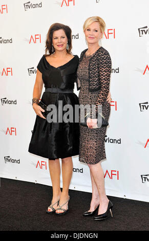 Melanie Griffith, Marcia Gay Harden, auf dem 40. AFI Life Achievement Award ehrt Shirley MacLaine abgehaltenen Sony Bilder Studios Culver City, Kalifornien - 07.06.12 Stockfoto