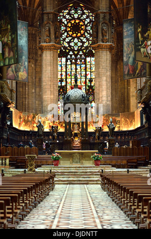 Chor und Altar, Mailänder Dom, Mailand, Lombardei, Italien Stockfoto