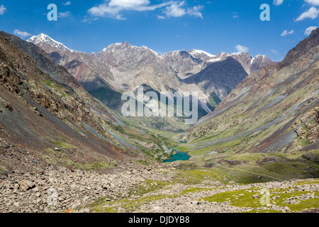 Berglandschaft mit See. Tien Shan Stockfoto