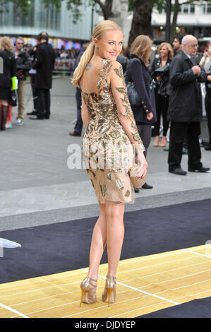 Malin Akerman Rock of Ages - UK Film-Premiere im Odeon Leicester Square statt - Ankünfte. London, England - 10.06.12 Stockfoto