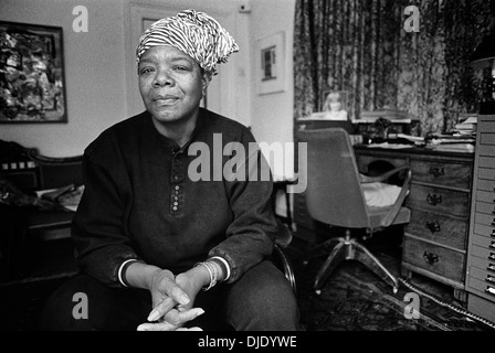 Maya Angelou fotografierte 1988 in London bei einem Freundeshaus Stockfoto