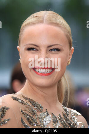 Malin Akerman Rock of Ages - UK Film-Premiere im Odeon Leicester Square statt - Ankünfte. London, England - 10.06.12 Stockfoto