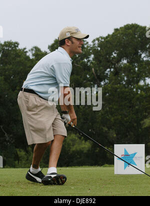 4. Juni 2004; Austin, TX, USA; Schauspieler KEVIN WEISMAN während des "Jiffy Lube Dennis Quaid Charity Classic" statt in Austin, Texas. Stockfoto