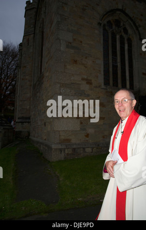 Erzbischof von Canterbury ist in der St. Petrocs Kirche, wie er seine Tour von Cornwall mit einem Besuch in Bodmin vollendet Stockfoto