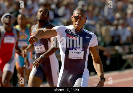 11. Juli 2004; Sacramento, Kalifornien, USA; JAMES CARTER gewinnt die Mens 400 Hürden in einer Zeit der 47,68 am letzten Tag drei der 2004 US Track und Feldversuche Hornet Stadium. Stockfoto