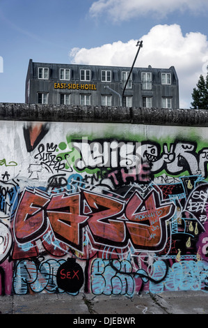 Berliner Mauer, East Side Hotel, Graffiti, Friedrichshain, Berlin, Deutschland Stockfoto