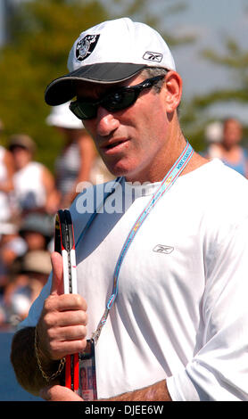 Sep 01, 2004; Flushing Meadows, New York, USA; BRAD GILBERT, Trainer von Andy Roddick Roddicks Training bei den US Open Tennis Championships. Stockfoto