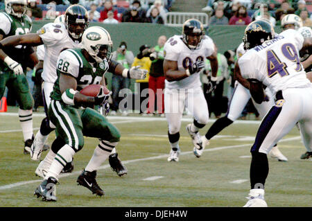 14. November 2004; New York, NY, USA; NFL Football - NY Jets Vs Baltimore Ravens auf riesigen Stadion in New York City. Raben, gewann das Spiel mit 20-17 Stockfoto