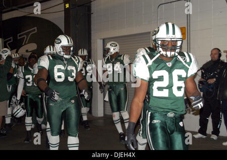 14. November 2004; New York, NY, USA; NFL Football - NY Jets Vs Baltimore Ravens auf riesigen Stadion in New York City. Raben, gewann das Spiel mit 20-17 Stockfoto