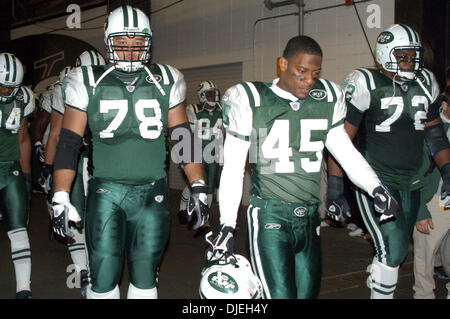 14. November 2004; New York, NY, USA; NFL Football - NY Jets Vs Baltimore Ravens auf riesigen Stadion in New York City. Raben, gewann das Spiel mit 20-17 Stockfoto