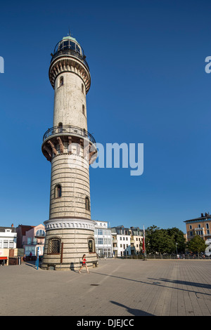 Alter Leuchtturm in Warnemünde, Ostsee, Deutschland Stockfoto