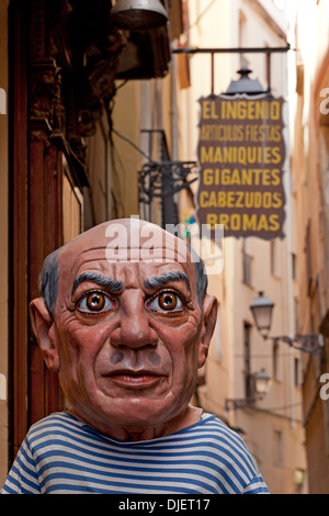 Picasso Mannequin vor dem El Ingenio-Shop in Barcelona Spanien Stockfoto