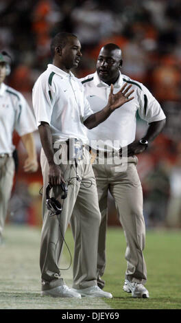 10. November 2007 - Miami, Florida, USA - Stöcke head Coach RANDY SHANNON im zweiten Quartal. (Kredit-Bild: © Allen Eyestone/Palm Beach Post/ZUMA Press) Einschränkungen: USA Tabloid Rechte heraus! Stockfoto