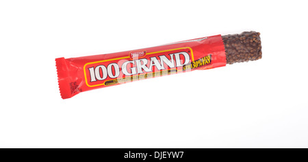 Single Nestle 100 Grand Candy Bar wrapper auf weißem Hintergrund, Ausschnitt USA Stockfoto