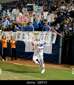11. November 2007 - Minneapolis, Minnesota, USA - DAVID BECKHAM, mit Fans, Eingabe das Metrodome kurz vor der zweiten Hälfte. (Kredit-Bild: © Dave Brewster/Minneapolis Star Tribune/ZUMA Press) Einschränkungen: USA Tabloid Rechte heraus! Stockfoto
