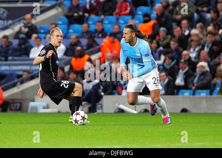 Manchester, UK. 27. November 2013. Martin Demichelis in Aktion während der UEFA Champions League Spiel Manchester City gegen Viktoria Pilsen aus der Etihad Stadium, Manchester Credit: Action Plus Sport/Alamy Live News Stockfoto