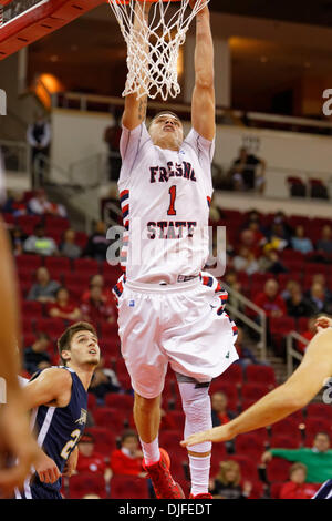 Fresno, CS, USA. 25. November 2013. 25. November 2013 gewonnen Fresno, CA - Fresno State Guard Tyler Johnson im Spiel zwischen den San Diego Christian Hawks und die Fresno State Bulldogs im Save Mart Center in Fresno State Fresno, CA. 92 bis 59. © Csm/Alamy Live-Nachrichten Stockfoto