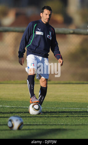 9. Juni 2010 - Pretoria, South Africa - Italien GIANLUCA ZAMBROTTA besucht Trainingseinheit am Southdown College in Irene, südlich von Pretoria (Credit-Bild: © Luca Ghidoni/ZUMApress.com) Stockfoto