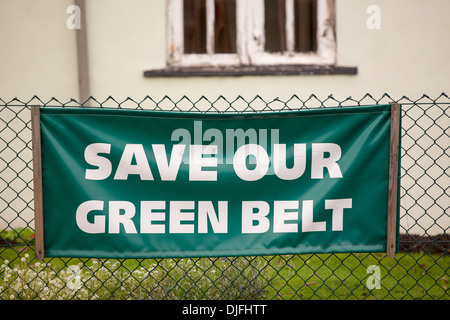 Banner protestieren an einem Standort auf Chat Moos in Manchester, die Baugenehmigung für Fracking und Kohle Bett Methan Bergbau, Manchester, UK gegeben hat. Stockfoto