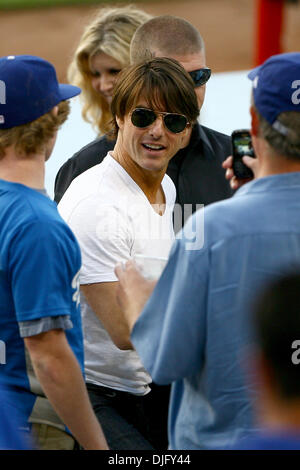 27. Juni 2010: internationale Superstar Tom Cruise wurde die Teilnahme am Spiel zwischen den New York Yankees und die Los Angeles Dodgers.  Das Yankees würde 8-6 in extra-Innings gewinnt das Spiel weitergehen. (Kredit-Bild: © Tony Leon/Southcreek Global/ZUMApress.com) Stockfoto