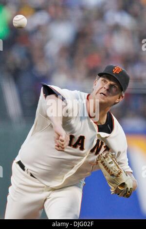 29. Juni 2010: San Francisco, Kalifornien: San Francisco Giants beherbergt die Los Angeles Dodgers. San Francisco Giants starten Pitcher Matt Cain (18) ist noch sieglosen gegen die Los Angeles Dodgers.  Los Angeles Dodgers gewinnen das Spiel 4: 2. (Kredit-Bild: © Dinno Kovic/Southcreek Global/ZUMApress.com) Stockfoto