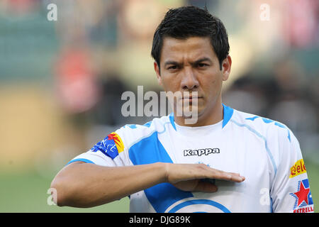 15. Juli 2010 - Carson, Kalifornien, Vereinigte Staaten von Amerika - 15. Juli 2010: Puebla FC FW #9 Mario Ortiz vor dem Pachuca Spiel von CD Chivas USA Vs Puebla FC im Home Depot Center in Carson, Kalifornien. Puebla FC ging auf CD Chivas USA mit einem Endstand von 2: 1 besiegen. Obligatorische Credit: Brandon Parry / Southcreek Global (Kredit-Bild: © Southcreek Global/ZUMApress.com) Stockfoto