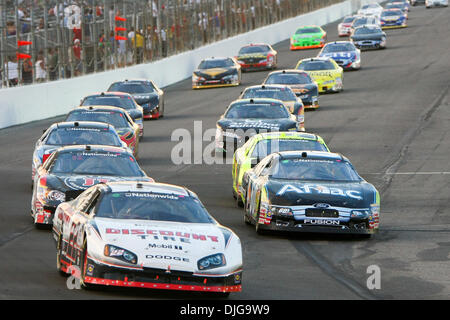 17. Juli 2010 - Madison, Illinois, Vereinigte Staaten von Amerika - 17. Juli 2010: NASCAR Nationwide Series Missouri-Illinois Dodge Händler 250 auf dem Gateway International Raceway in Madison, Illinois.  Obligatorische Credit - Scott Kane / Southcreek Global. (Kredit-Bild: © Southcreek Global/ZUMApress.com) Stockfoto