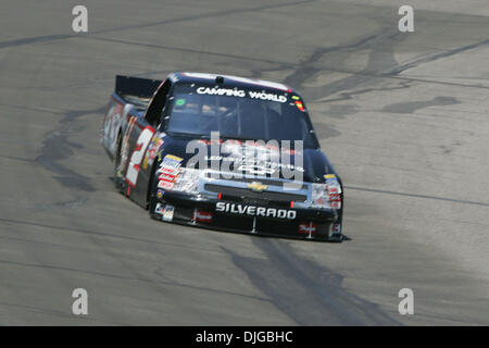 17 Juli 2010:Kevin Harvick (#2, Stubbs legendäre Bar-B-Q/Kroger, Chevorlet) NASCAR Camping World Truck Series auf dem Gateway International Raceway in Madison, Illinois.  Obligatorische Credit - Jimmy Simmons / Southcreek Global. (Kredit-Bild: © Jimmy Simmons/Southcreek Global/ZUMApress.com) Stockfoto