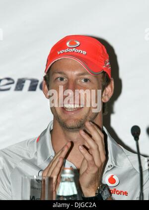 18. Juli 2010 - Moskau, Russland - Vodafone Mclaren Mercedes Formel1 Piloten, Fahrer, JENSON BUTTON auf der Pressekonferenz. (Kredit-Bild: © Aleksander V.Chernykh & Aleksand/PhotoXpress/ZUMApress.com) Stockfoto