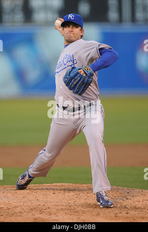 25. Juli 2010 - Oakland, Kalifornien, USA - 2. August 2010: Kansas City Royals P Brian Bannister (19) Stellplätze während der MLB Spiel zwischen den Oakland Athletics und die Kansas City Royals im Oakland-Alameda County Coliseum in Oakland, CA. (Credit-Bild: © Matt Cohen/Southcreek Global/ZUMApress.com) Stockfoto