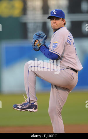 25. Juli 2010 - Oakland, Kalifornien, USA - 2. August 2010: Kansas City Royals P Brian Bannister (19) Stellplätze während der MLB Spiel zwischen den Oakland Athletics und die Kansas City Royals im Oakland-Alameda County Coliseum in Oakland, CA. (Credit-Bild: © Matt Cohen/Southcreek Global/ZUMApress.com) Stockfoto