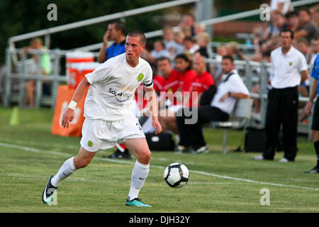 28. Juli 2010 - Fenton, Missouri, Vereinigte Staaten von Amerika - 28. Juli 2010: Portland Timbers Mittelfeldspieler Ryan Pore (23).  AC St. Louis der United States Soccer Federation (USSF) Division 2 besiegte die Portland Timbers durch eine Kerbe von 3-0 am Mittwoch, 28. Juli 2010 bei Anheuser-Busch Soccer Park in Fenton, Missouri.  Nächste Saison spielen die Portland Timbers bei der Major League Fu Stockfoto