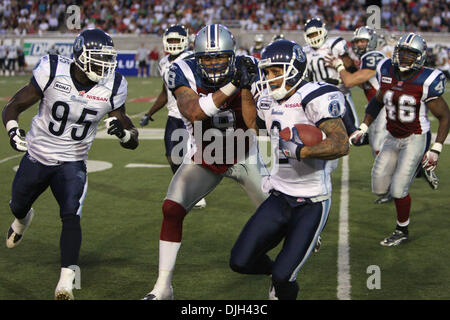 29. Juli 2010 - Montreal, Quebec, Kanada - 29. Juli 2010: Toronto Argonauten Wide Receiver Tschad Owens (#2) in CFL Spielaktion zwischen Toronto Argonauten und die Montreal Alouettes gespielt Percival Molson Stadium in Montreal, Kanada. Montreal führt zur Halbzeit, 17-10..Mandatory Credit: Philippe Champoux/Southcreek Global (Credit-Bild: © Southcreek Global/ZUMApress.com) Stockfoto