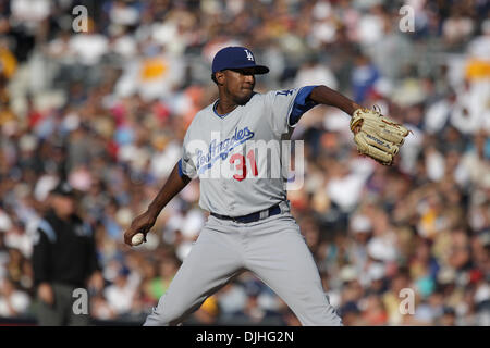 29. Juli 2010 - San Diego, California, Vereinigte Staaten von Amerika - 29. Juli 2010: Dodgers Schmerzmittel James McDonald in für Vincente Padilla gegen die Padres in Spiel 3 im Petco Park in San Diego, Kalifornien. Die San Diego Padres ging auf 2-3 über die Los Angeles Dodgers und nehmen eine 3er Spiel 2: 1 gewinnen. . Obligatorische Credit: Nick Morris (Kredit-Bild: © Southcreek Global/ZUMApress.com) Stockfoto