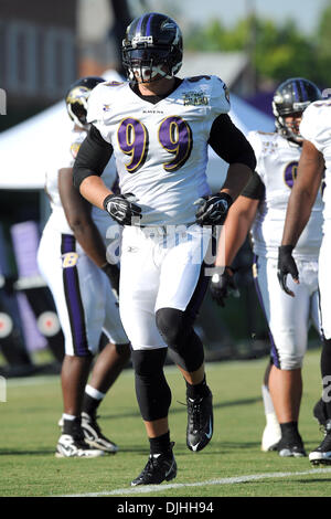 30. Juli 2010: Baltimore Ravens defensives Ende Paul Kruger (99) in Aktion während Ravens Trainingslager am McDaniel College in Westminster, MD... Obligatorische Credit: Russell Tracy / Southcreek Global. (Kredit-Bild: © Russell Tracy/Southcreek Global/ZUMApress.com) Stockfoto