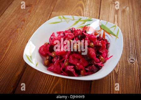 Vinaigrette - russischer Salat aus rote Beete, Karotte, potato.farm-mazedonischen Salat Stockfoto