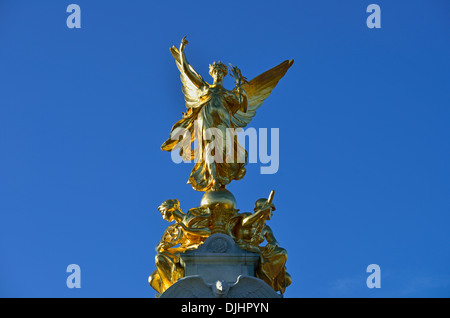 Victoria Memorial, Queen es Gardens, Buckingham Palace, London, Vereinigtes Königreich Stockfoto