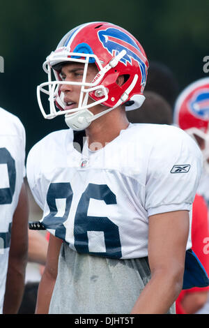 3. August 2010 - Pittsford, New York, Vereinigte Staaten von Amerika - 3. August 2010: Buffalo Bills Rookie Wide Receiver DAVID NELSON (#86) während des Trainingslagers am Saint John Fisher College in Pittsford, New York... Obligatorische Credit – Mark Konezny / Southcreek Global (Kredit-Bild: © Southcreek Global/ZUMApress.com) Stockfoto