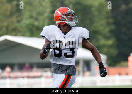 4. August 2010 - Berea, Ohio, Vereinigte Staaten von Amerika - 4. August 2010: Cleveland Browns Wide Receiver CHANSI STUCKEY (83) während der Übungen in den Abend-Session die Cleveland Browns 2010 NFL-Trainingslager in Berea, OH.  Obligatorische Credit: Frank Jansky / Southcreek Global (Kredit-Bild: © Southcreek Global/ZUMApress.com) Stockfoto