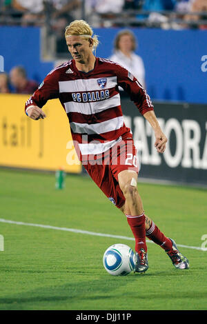 Trainingsausfall Shea #20 von FC Dallas treibt den Ball in den tiefen Inter Mailand Gebiet. Inter Mailand gekämpft FC Dallas nach einem 2: 2 Unentschieden beim Pizza Hut Park, Frisco, Texas. (Kredit-Bild: © Jerome Miron/Southcreek Global/ZUMApress.com) Stockfoto