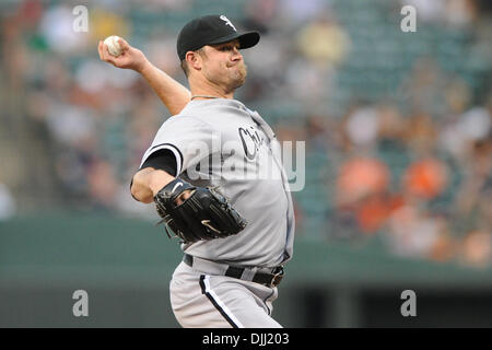 6. August 2010 - Baltimore, Maryland, Vereinigte Staaten von Amerika - 6. August 2010: ab Chicago White Sox Krug John Danks (50) macht einen Platz während der vierten Inning der Freitag Abend Spiel gegen die Baltimore Orioles at Camden Yards in Baltimore, MD... Russell Tracy / Southcreek Global (Kredit-Bild: © Southcreek Global/ZUMApress.com) Stockfoto