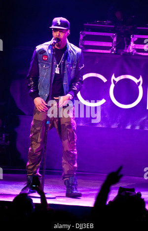 J Cole führt auf "Club Paradise Tour" am ersten Midwest Bank Amphitheater Chicago Illinois - 02.06.12: C.M Stockfoto